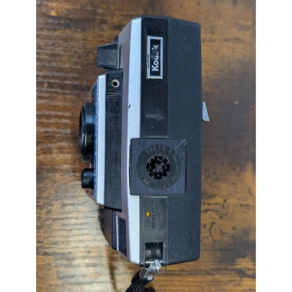 Vintage Kodak Instamatic X-30 126 Film Camera Point Shoot Made USA Black Retro